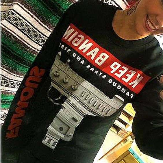 FAMOUS CREWNECK - KEEP BANGIN