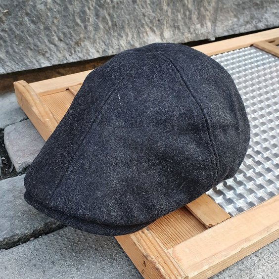 SPEEDY MIKE GUBBKEPS - FLAT CAP MÖRK GRÅ